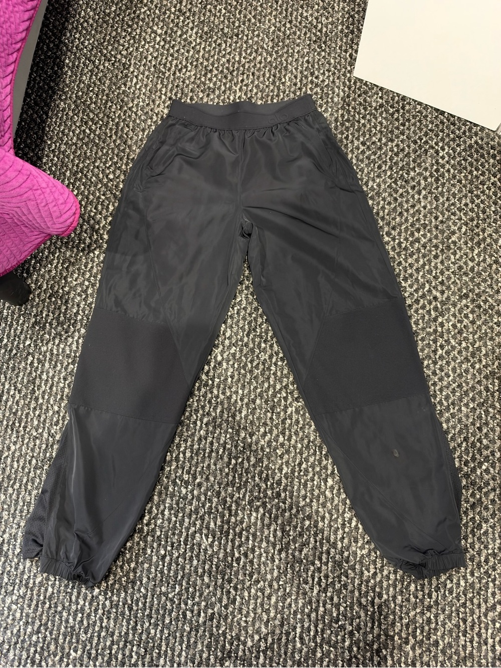 ALO Yoga Kids Black Jogger Sweatpants